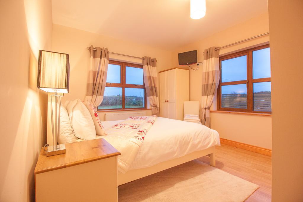 Achill Water'S Edge Bed and Breakfast Doogort Εξωτερικό φωτογραφία